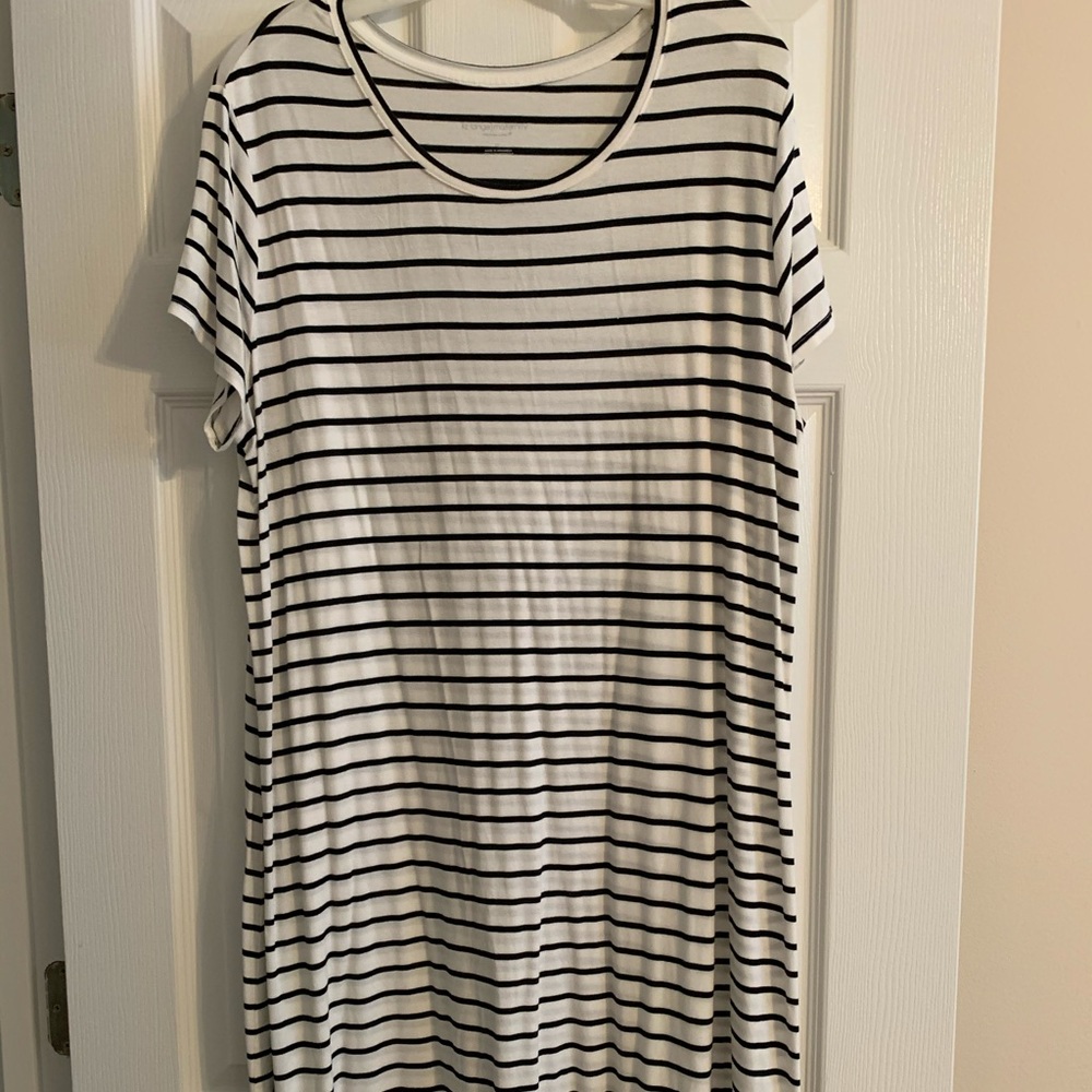 Striped maternity dress